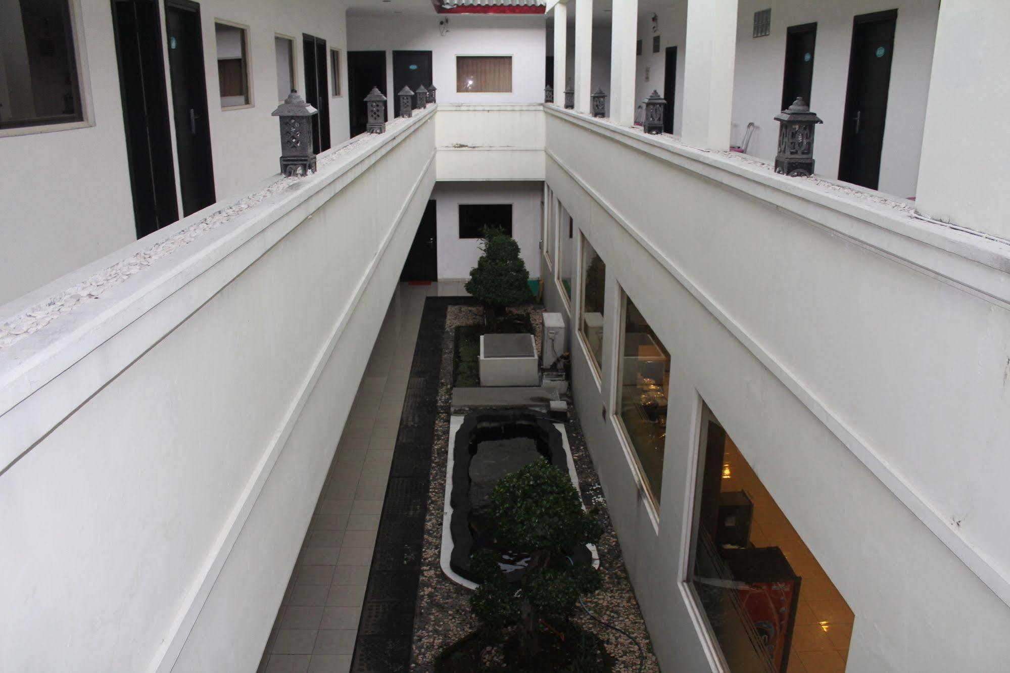 Hotel Sinar 3 Sedati Esterno foto